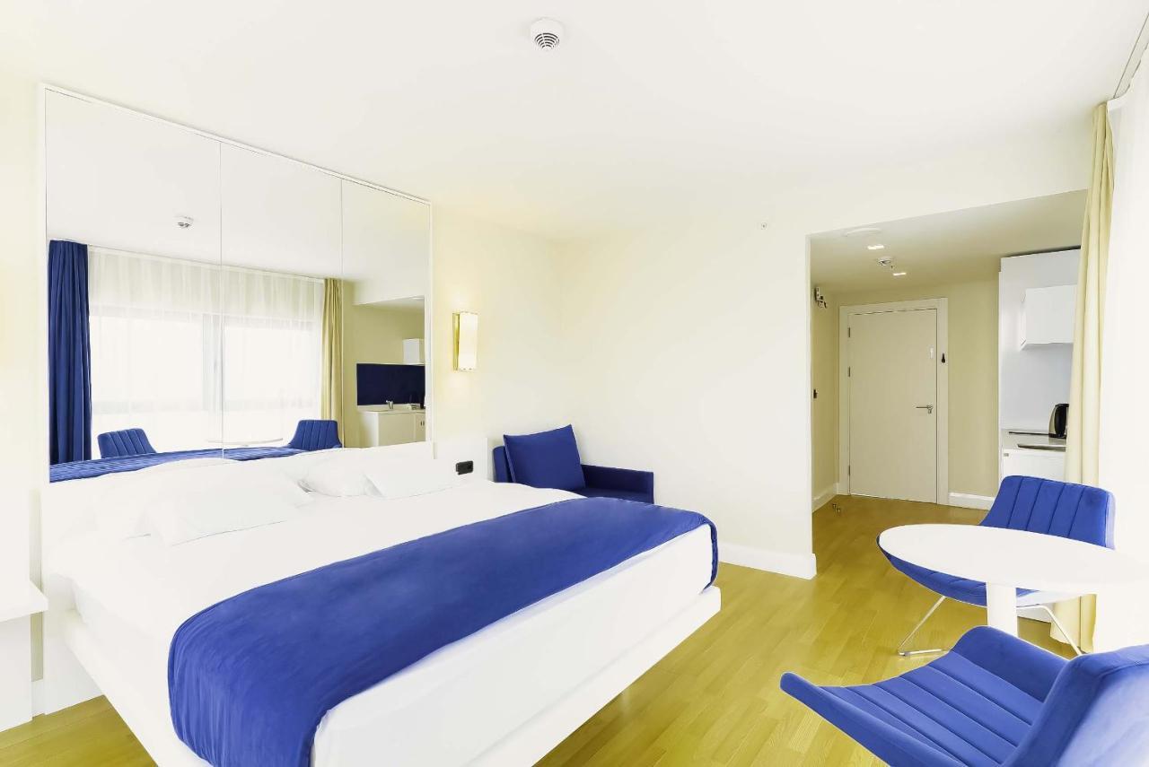 Elegance Sea View Aparthotel In Orbi City 바투미 외부 사진