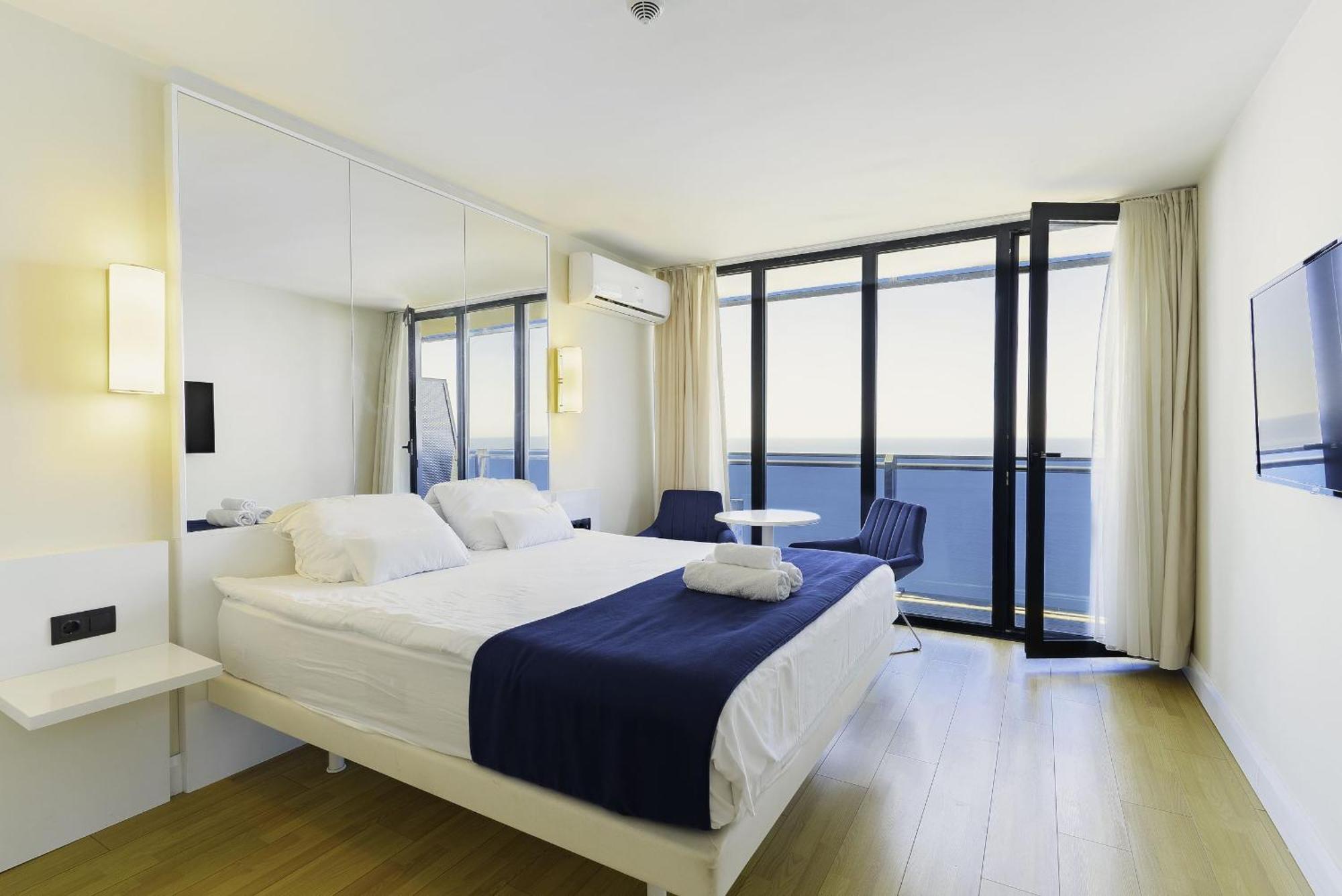 Elegance Sea View Aparthotel In Orbi City 바투미 외부 사진