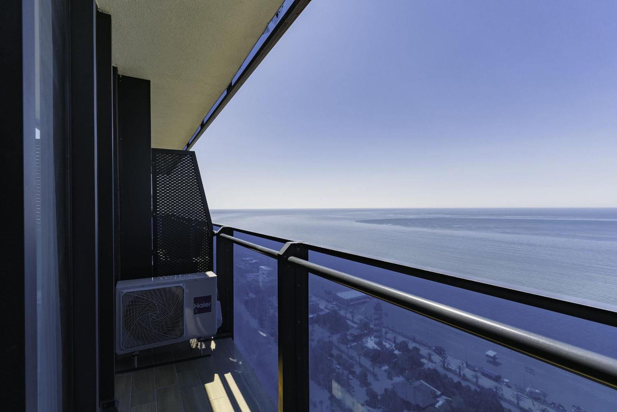 Elegance Sea View Aparthotel In Orbi City 바투미 외부 사진
